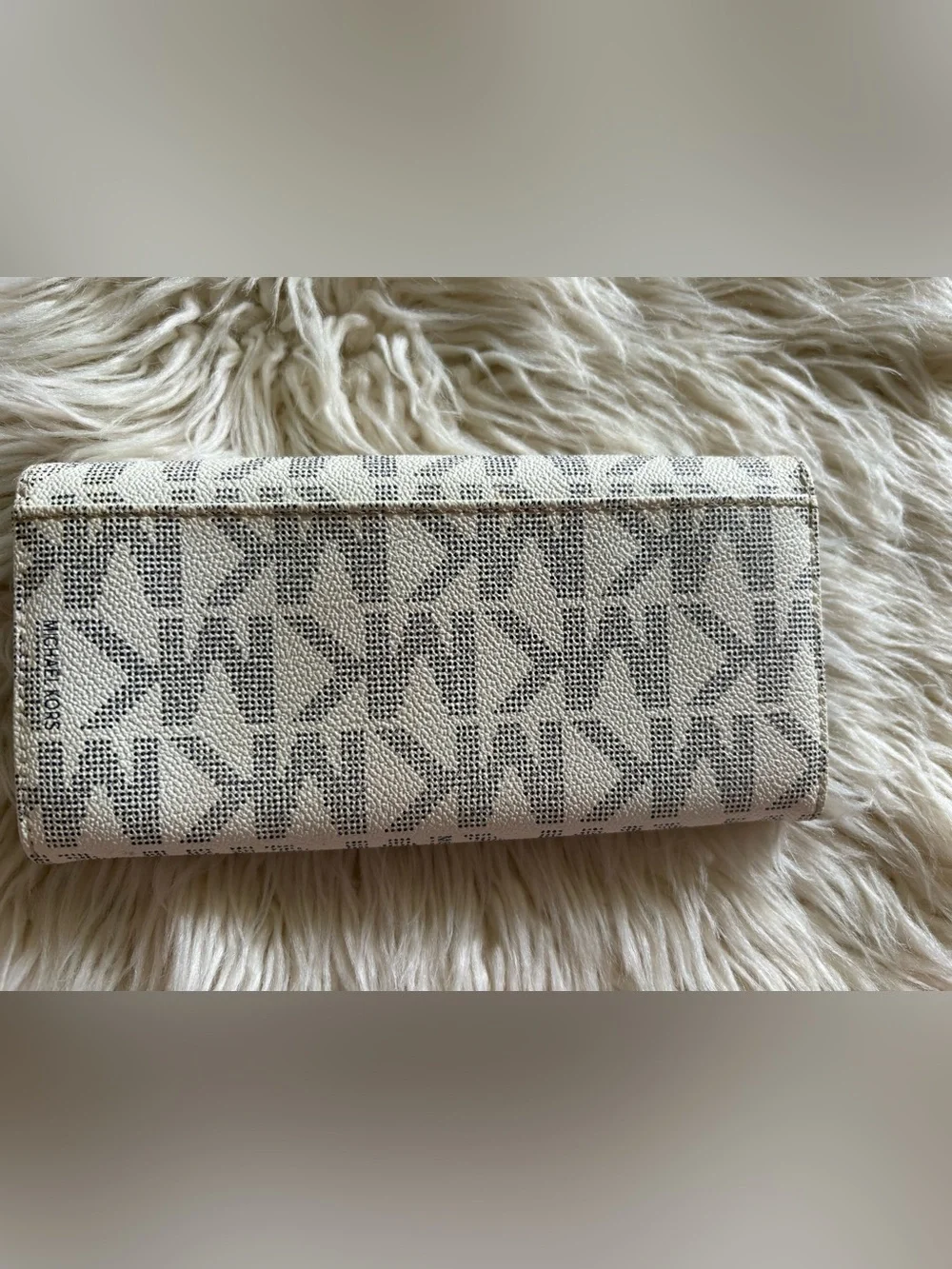 Michael Kors Vanilla Signature MK Logo Fulton Flap Continental Wallet Clutch EUC